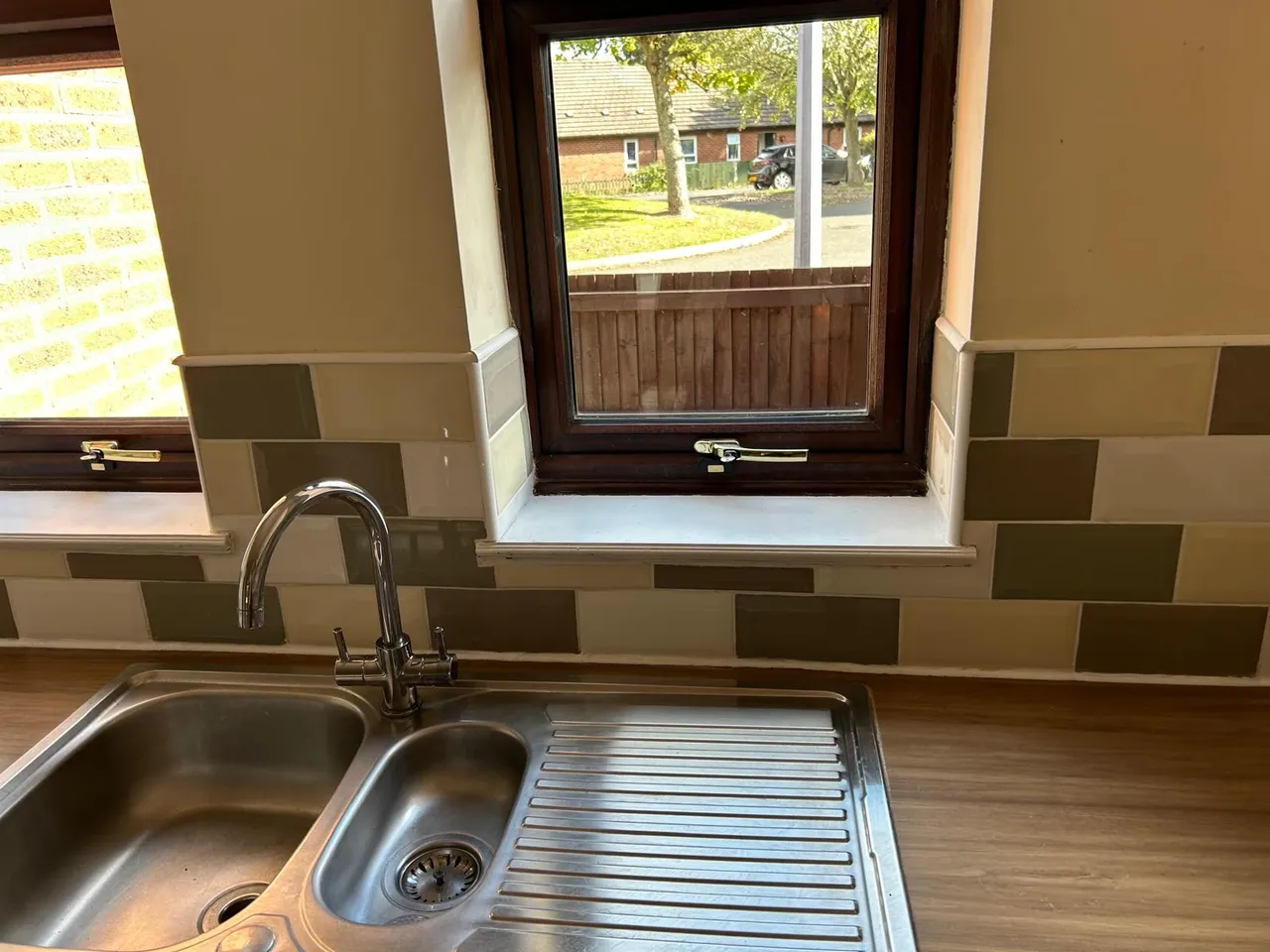 Brecknock Court, Leegomery, TF1, photo 9