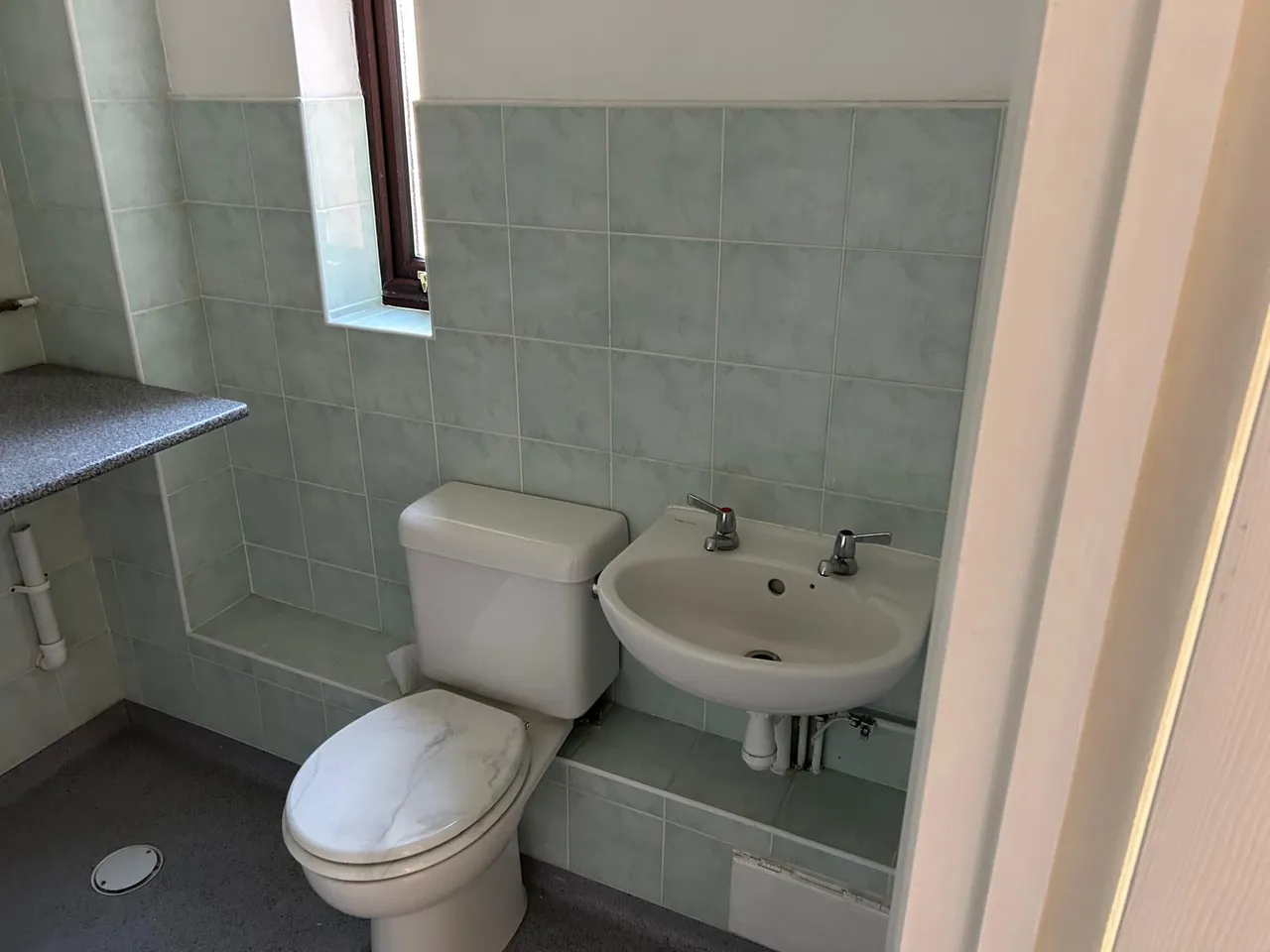 Brecknock Court, Leegomery, TF1, photo 10