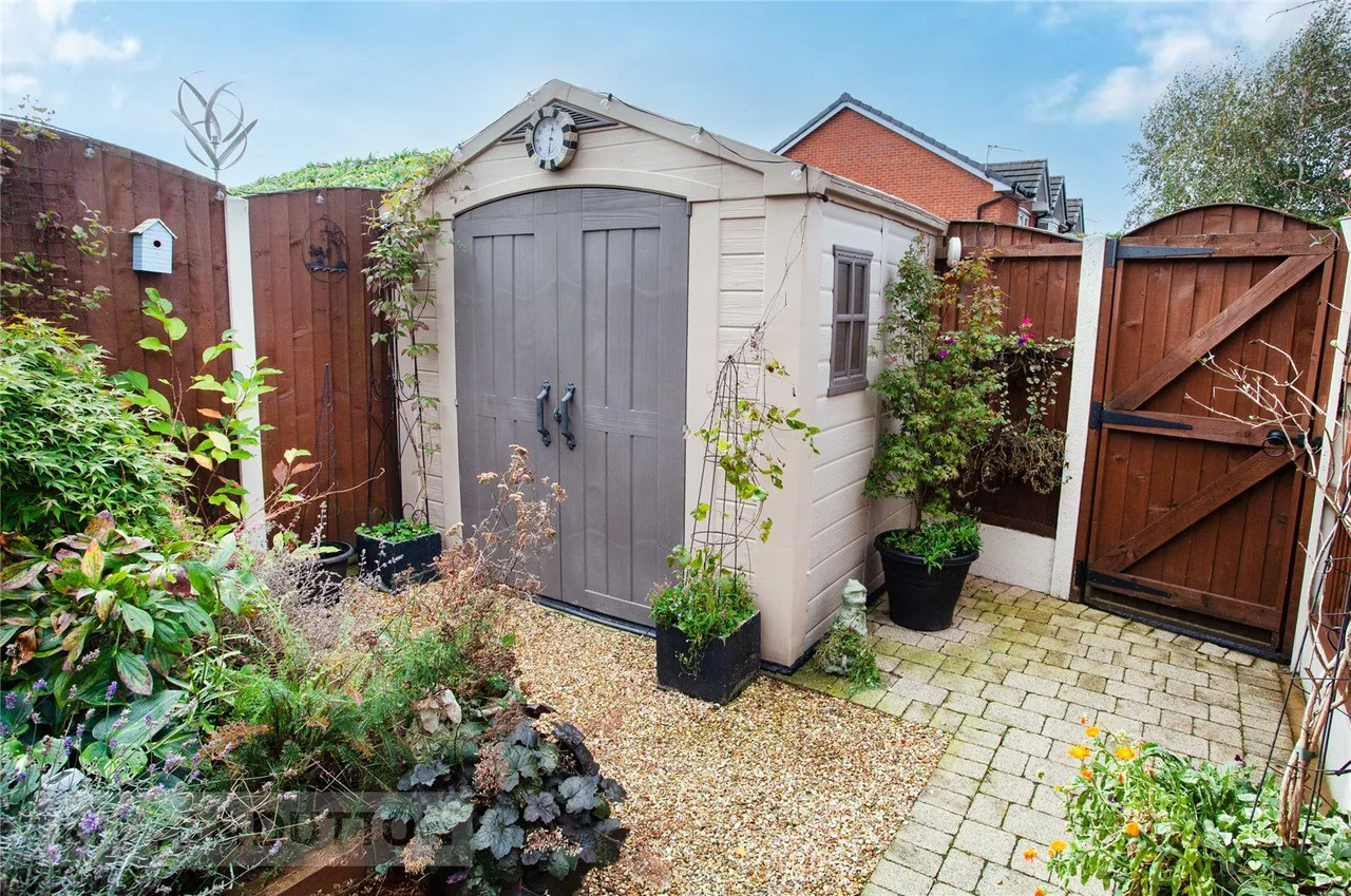 Failsworth Road, Woodhouses, M35, photo 20