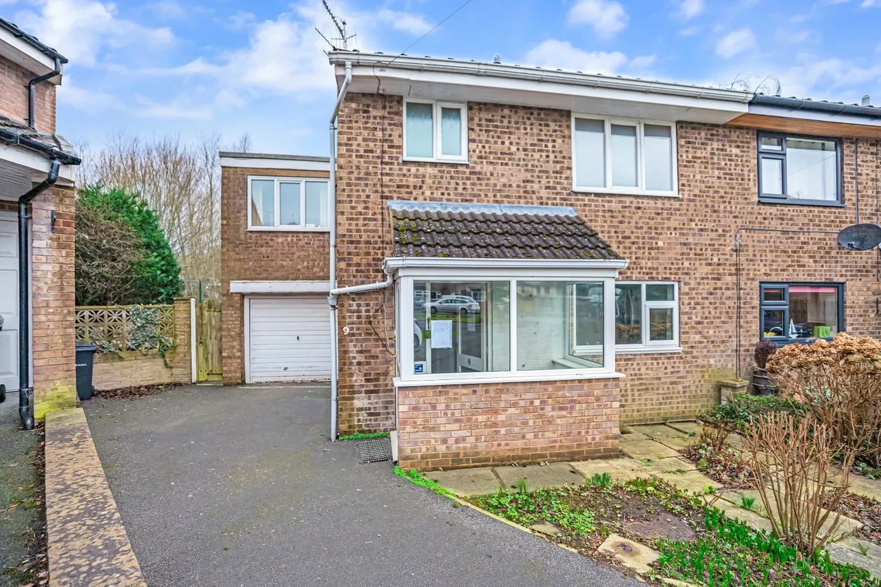4 bed house for sale, Hauxley Court, Ilkley, LS29
