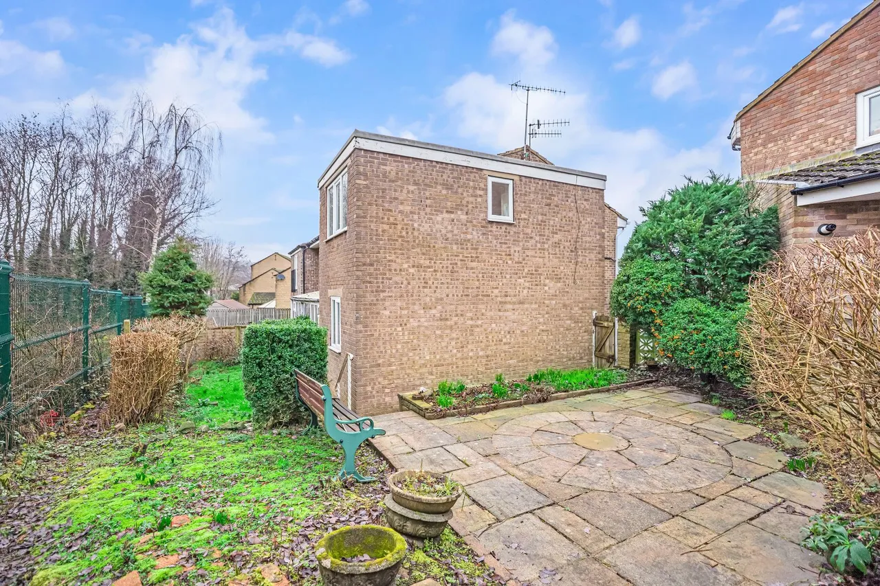Hauxley Court, Ilkley, LS29, photo 21