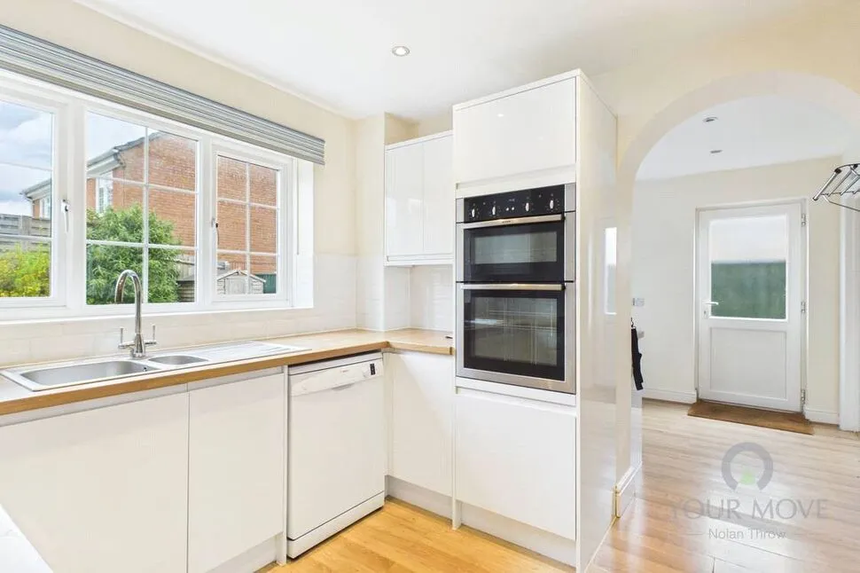 Badgers Way, Buckingham, Buckinghamshire, MK18, photo 6