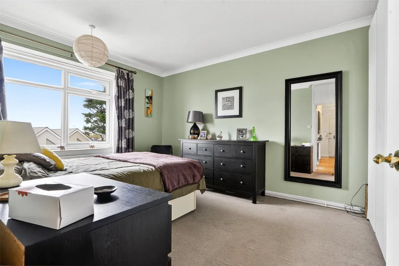 George V Avenue, Worthing, BN11, photo 6