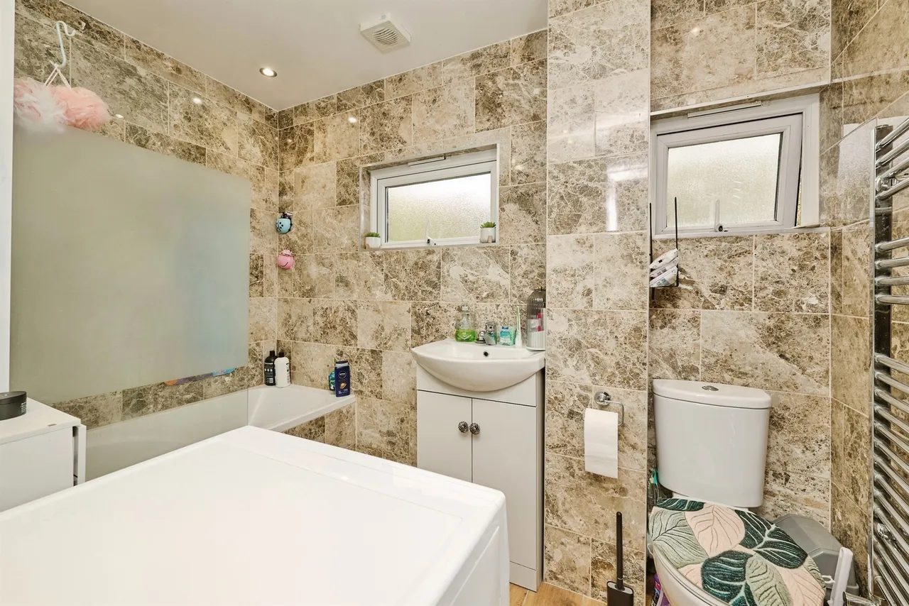 Pilton Close, Peterborough, PE4, photo 14