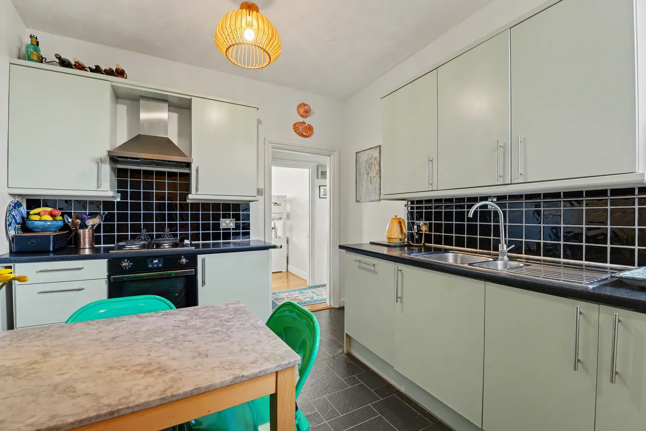 160 Camden High Street, London, NW1, photo 4