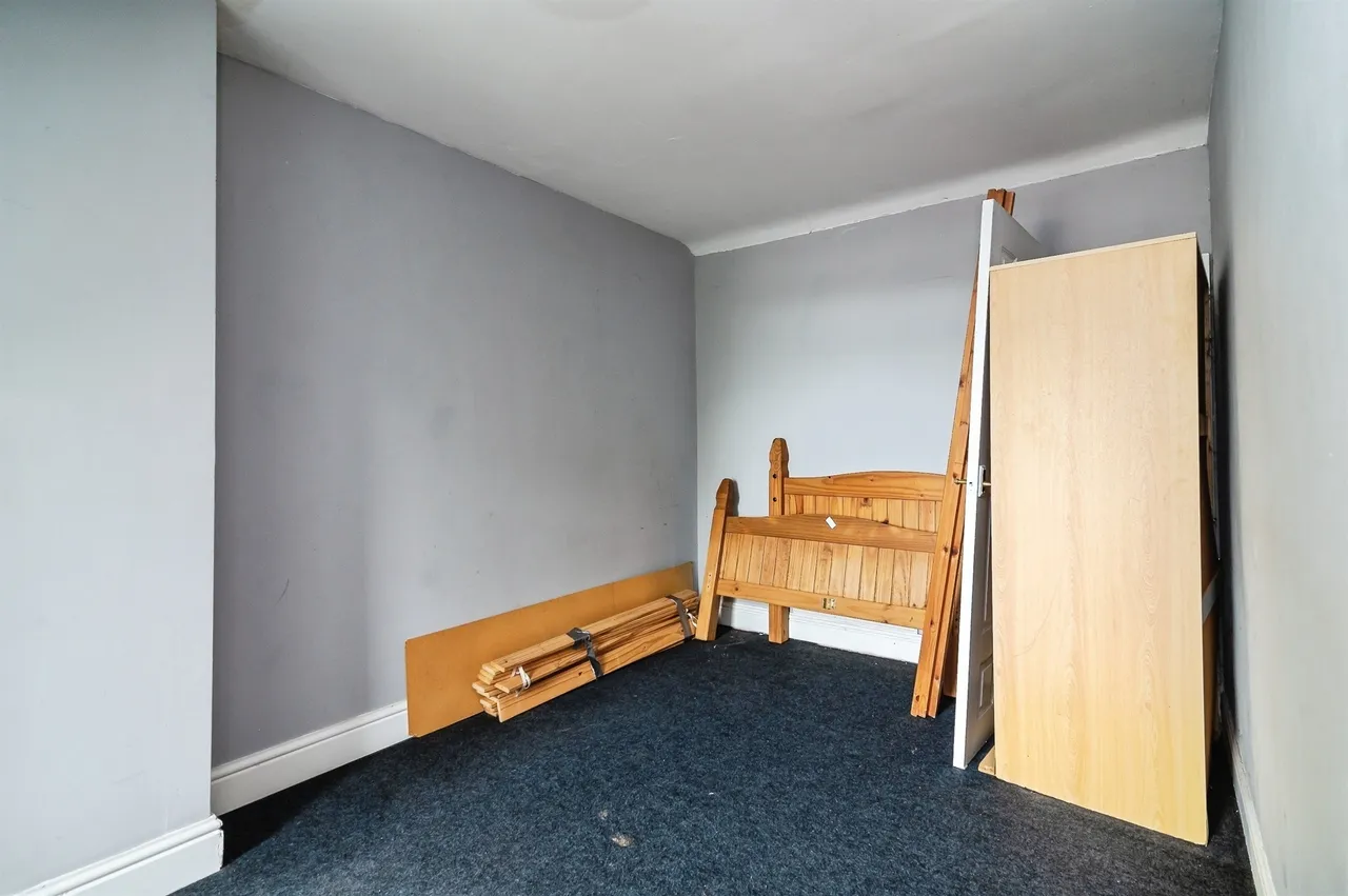 Meadow Lane, Nottingham, NG2, photo 16