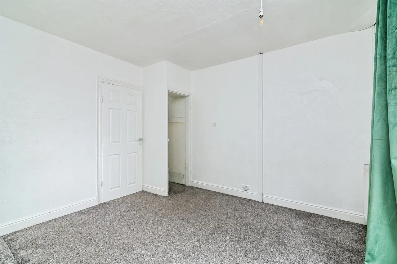 Meadow Lane, Nottingham, NG2, photo 13