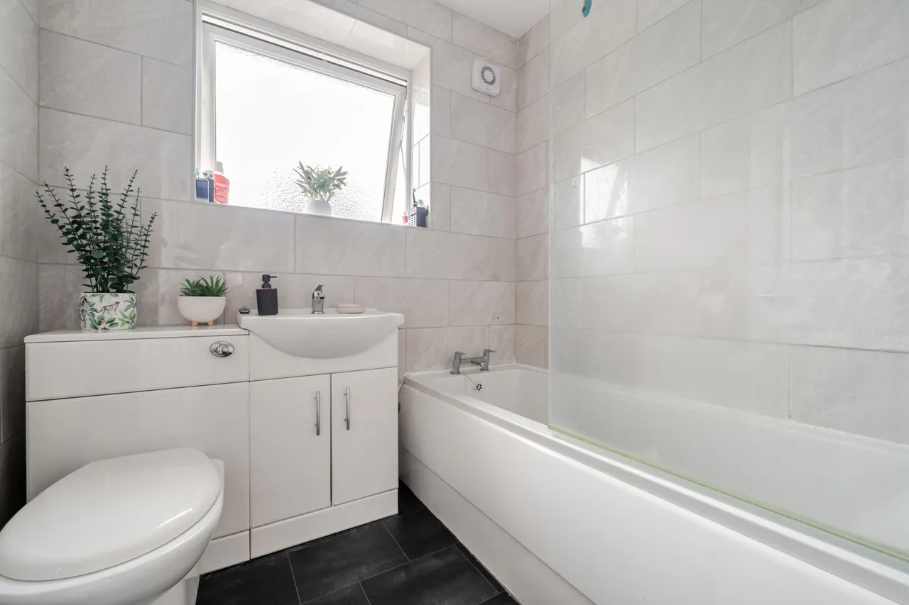 Lockesley Drive, BR5, photo 10