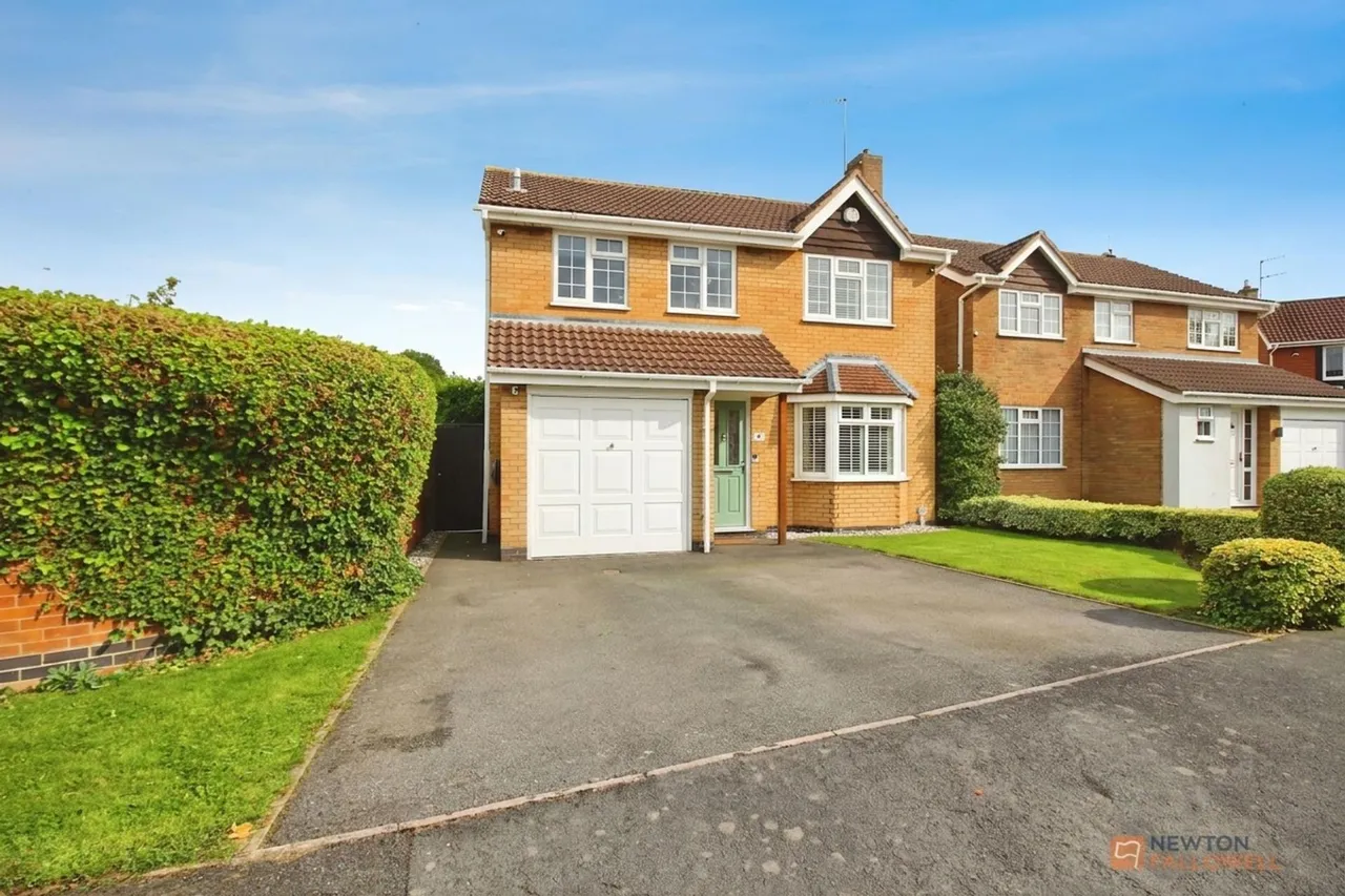 4 bed house for sale, Kestrel Close, Leicester Forest East, LE3