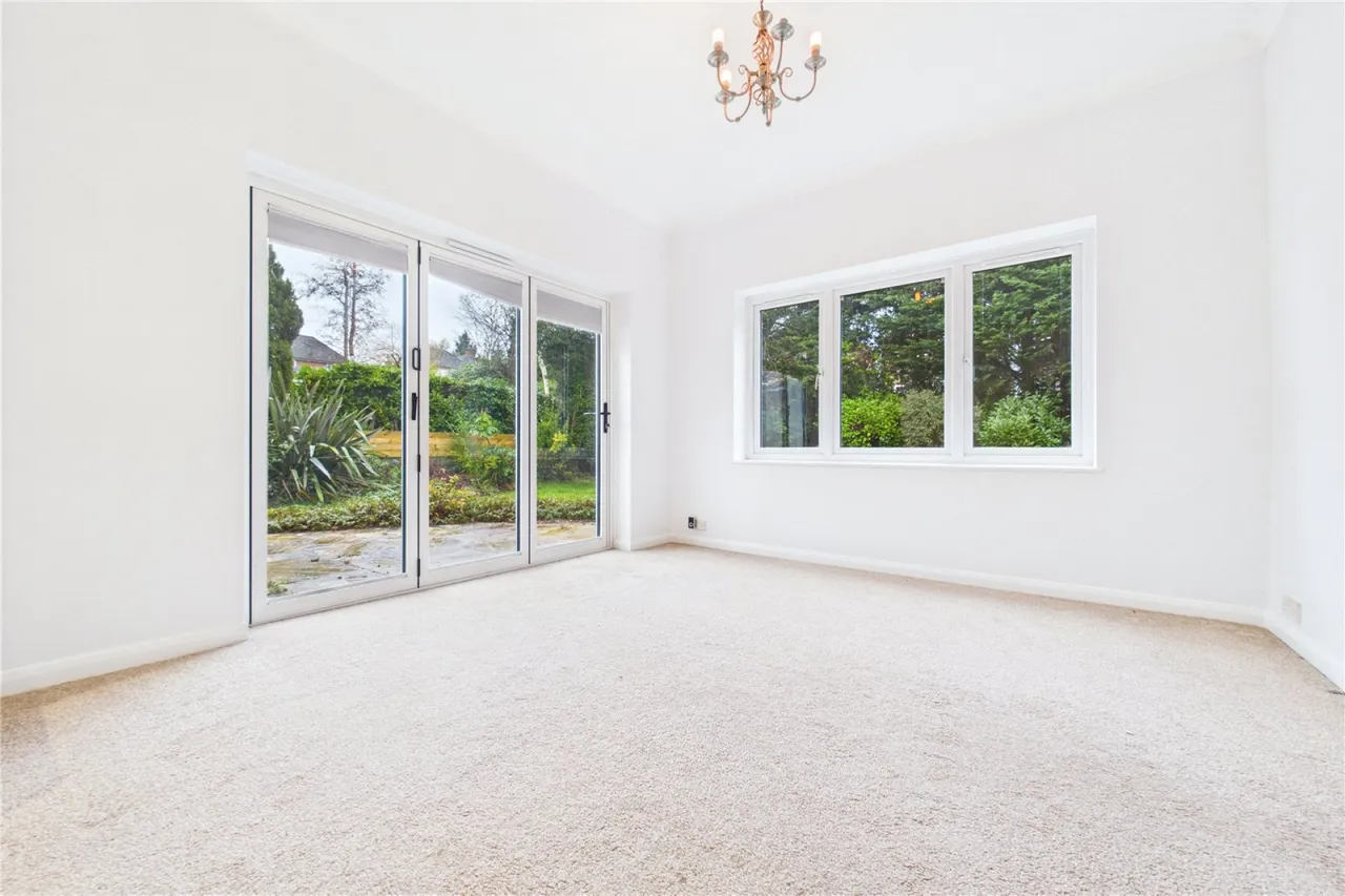 Ash Lane, Burghfield Common, RG7, photo 4