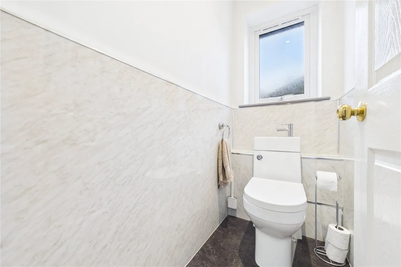 Ash Lane, Burghfield Common, RG7, photo 13
