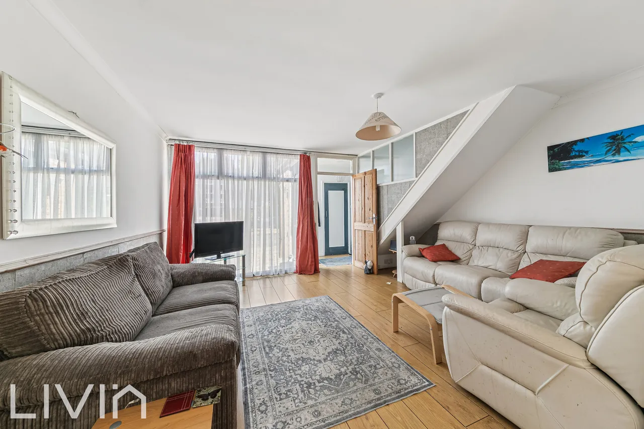 2 bed house for sale, Lawdons Gardens, Croydon, CR0