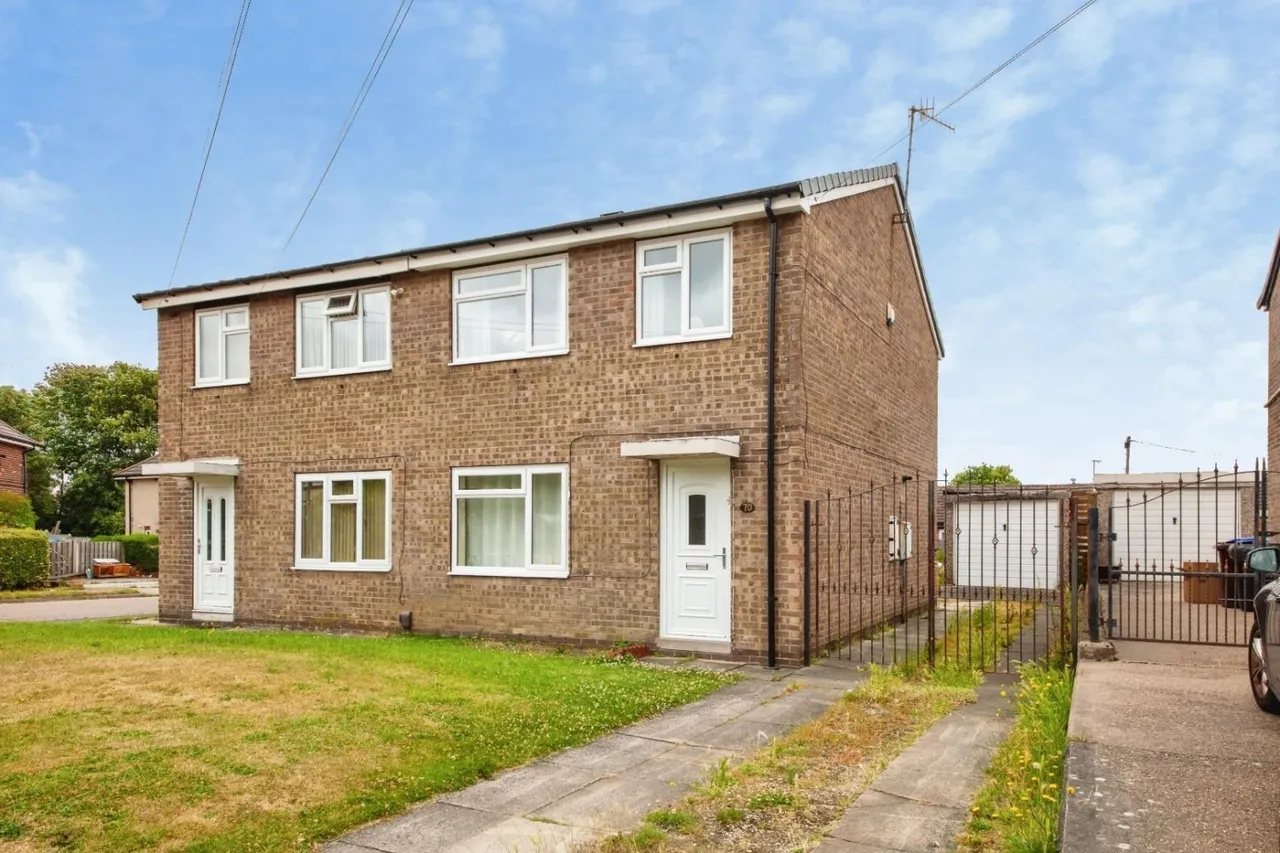 3 bed house for sale — Milnrow Road, Parson Cross, S5