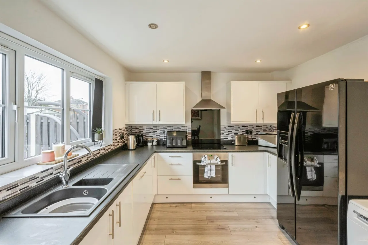 Millfield Road, Thorne, Doncaster, photo 6
