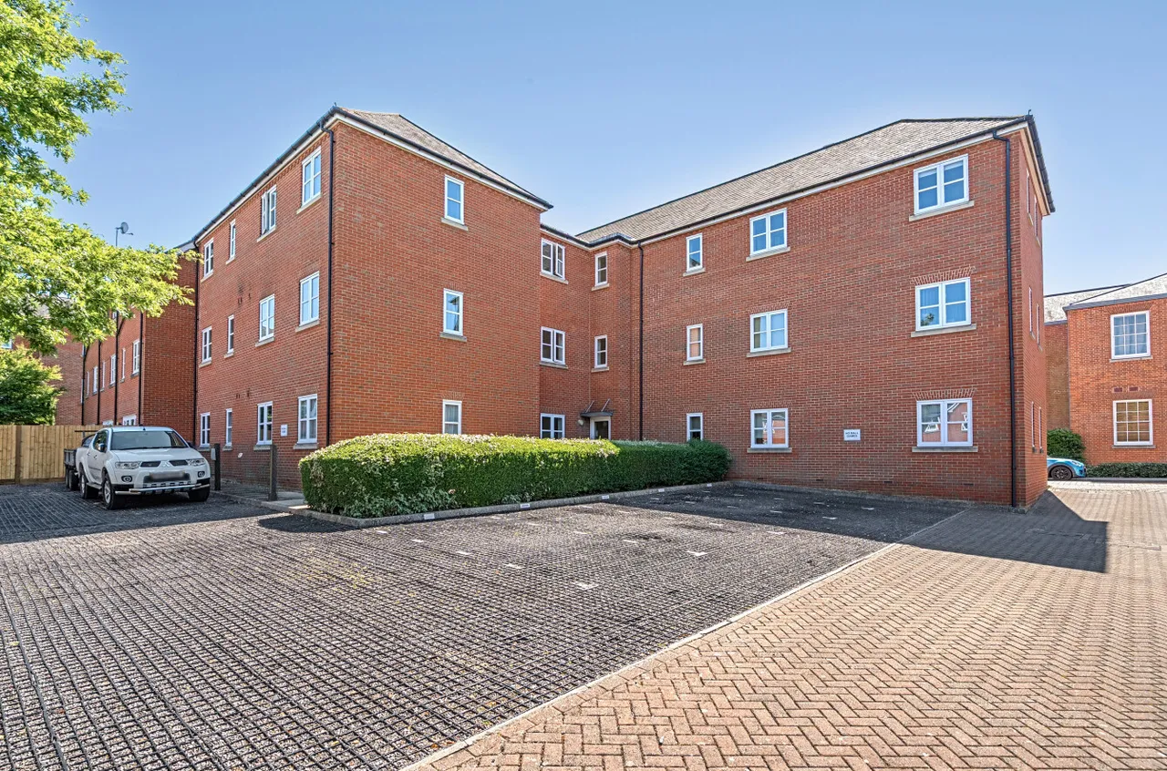 Consort Mews, Knowle, PO17, photo 9