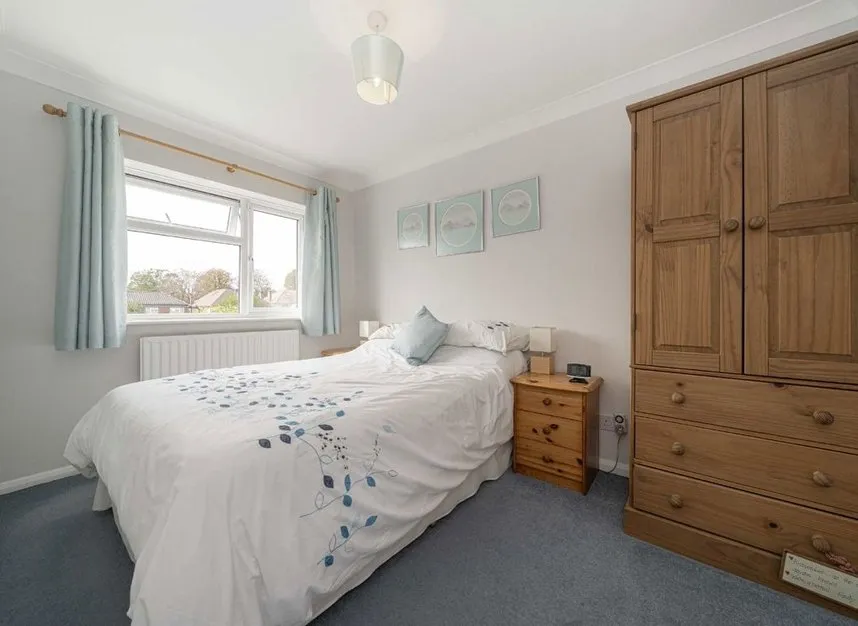 Saxonbury Avenue, Sunbury-on-thames, TW16, photo 7