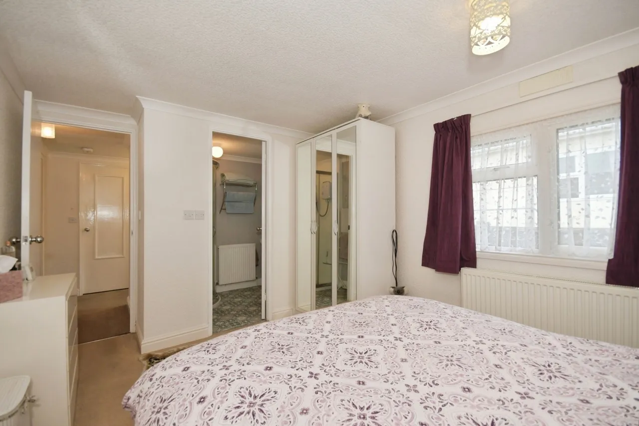 Sunningdale Park, New Tupton, S42, photo 6