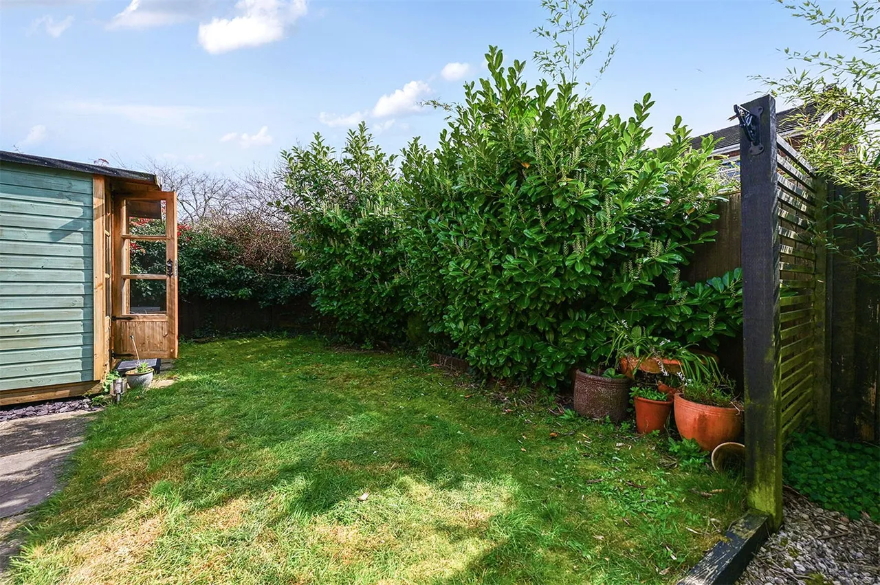York Road, Ash, Guildford, Surrey, GU12 6SN, photo 14