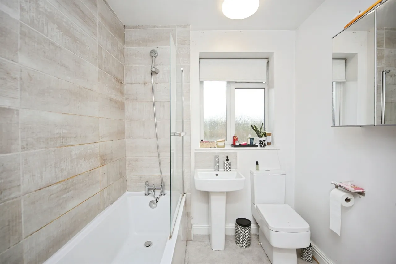 Tanhouse Farm Road, Solihull, B92, photo 16