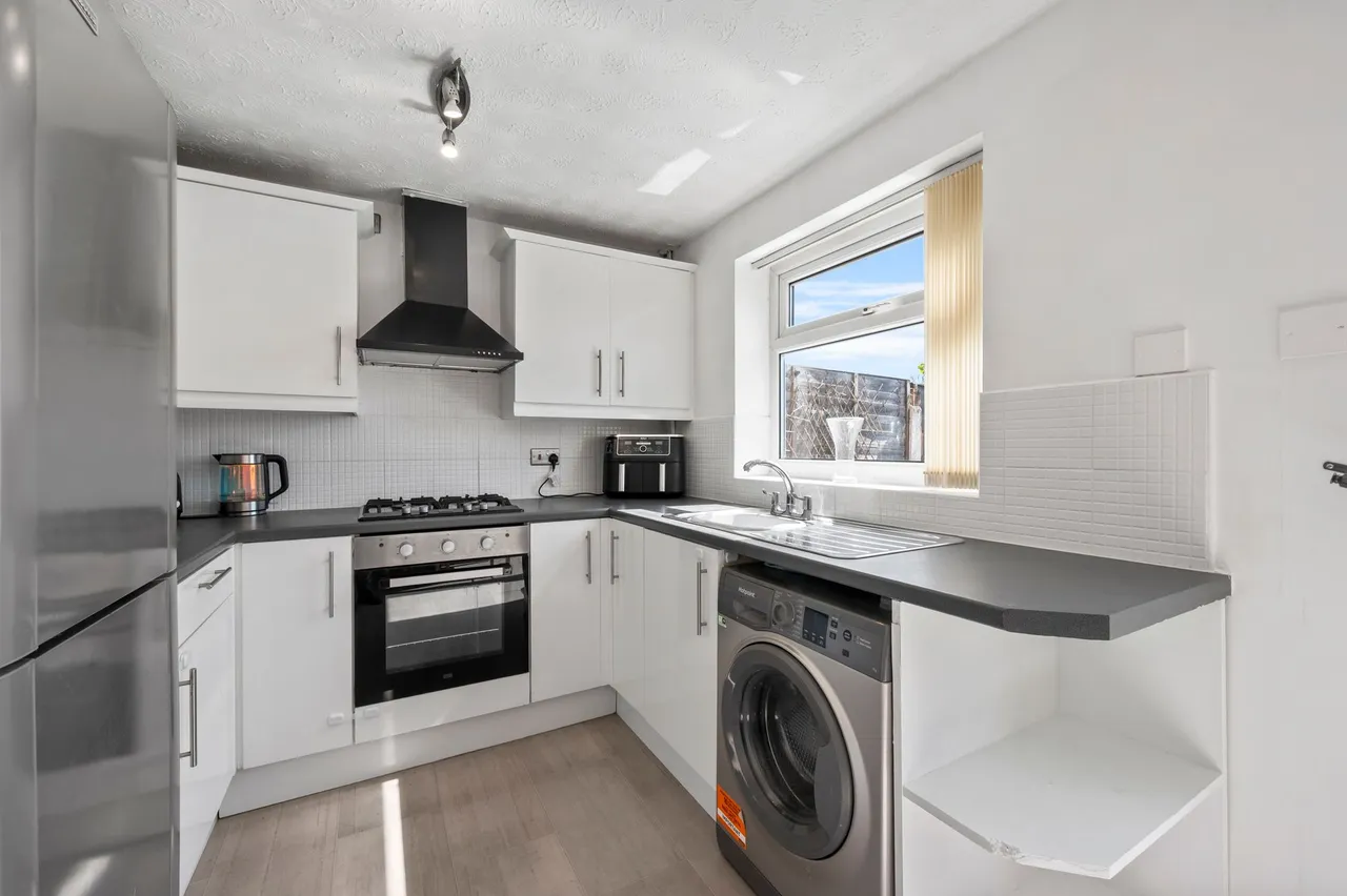 Parkwood Road, Whiston, Prescot, Prescot, L35 3XB, photo 2