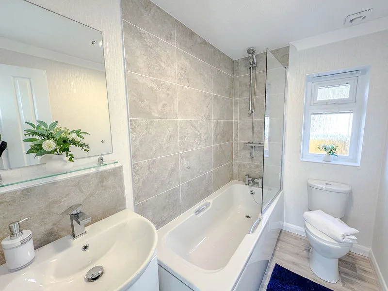 Weybridge Park Estate Weybridge Road, Addlestone KT15 2RF, photo 7