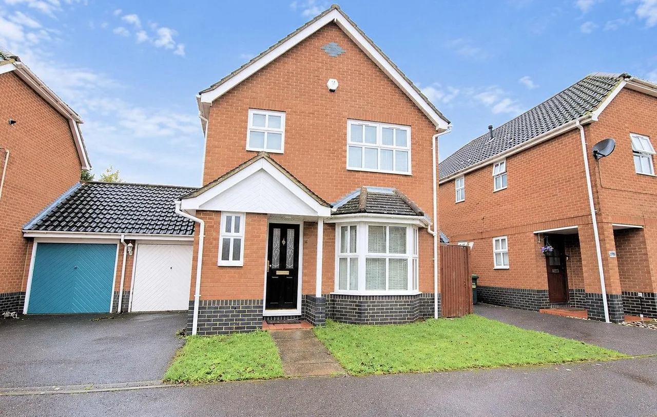 3 bed house to rent, Broadacres, Bushmead, LU2