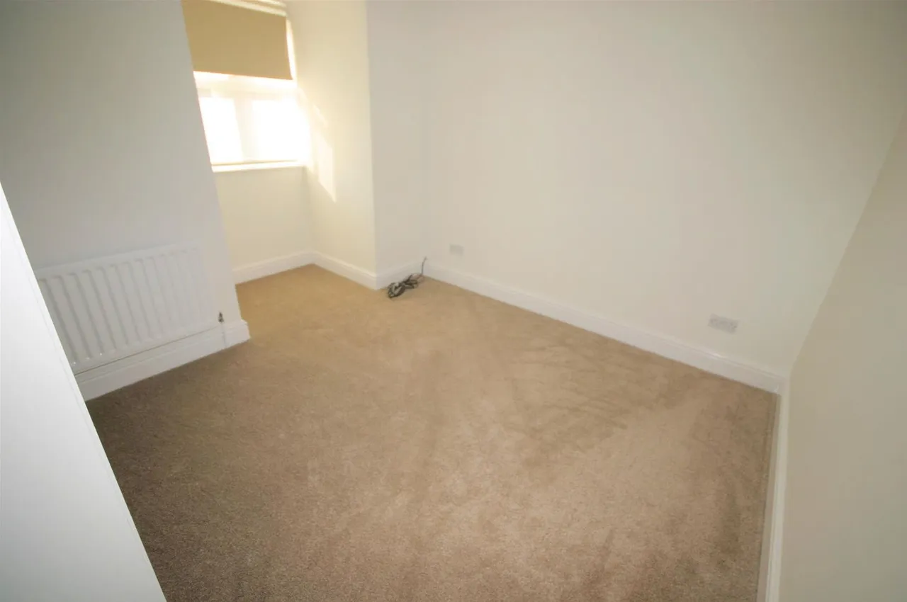 Broadacres, Bushmead, LU2, photo 19