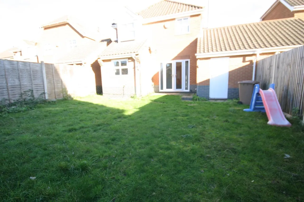 Broadacres, Bushmead, LU2, photo 25