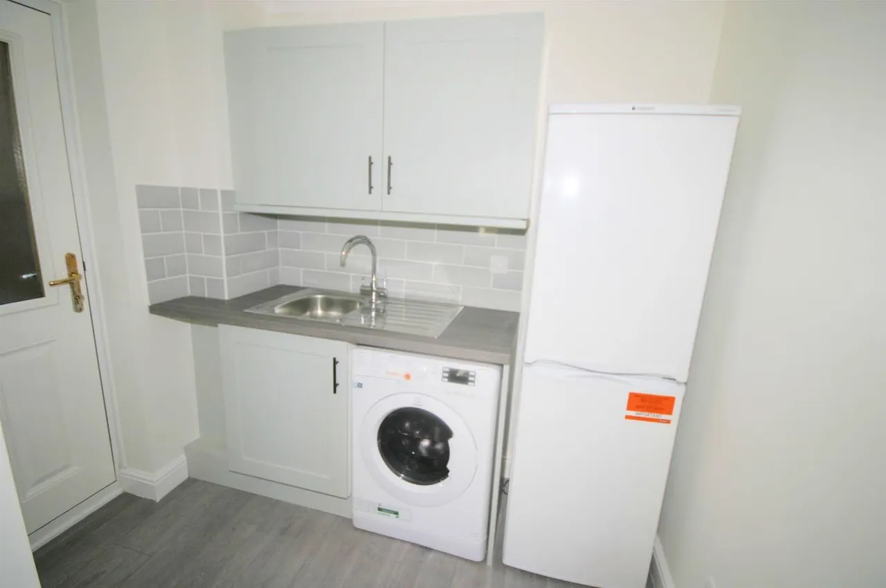 Broadacres, Bushmead, LU2, photo 9