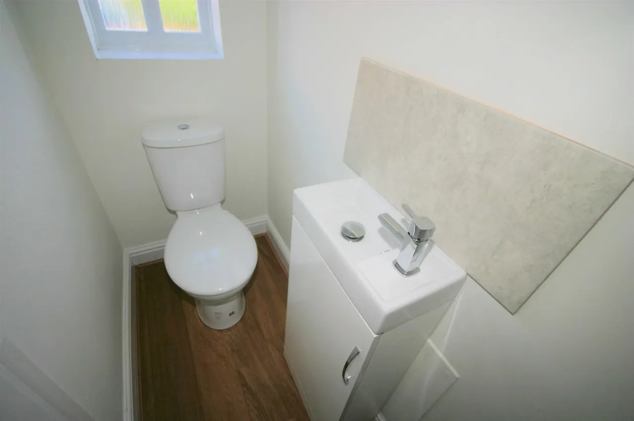 Broadacres, Bushmead, LU2, photo 10
