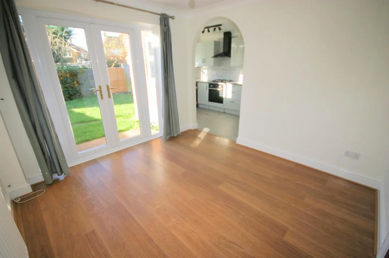 Broadacres, Bushmead, LU2, photo 6
