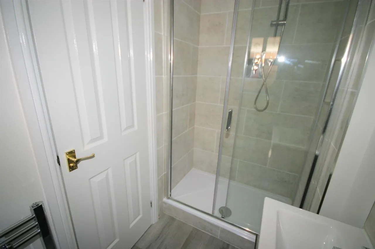 Broadacres, Bushmead, LU2, photo 18