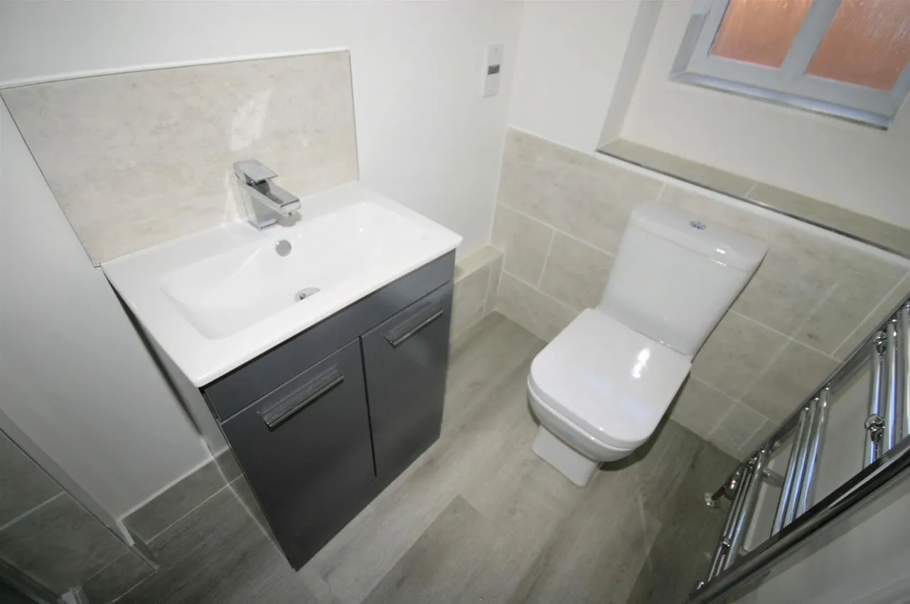 Broadacres, Bushmead, LU2, photo 17