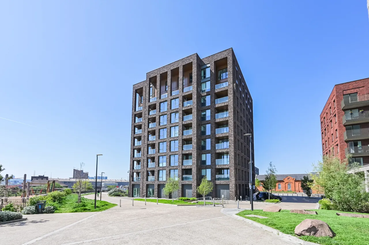 50 Hamme Building, 25 Shackleton Way, London, photo 3