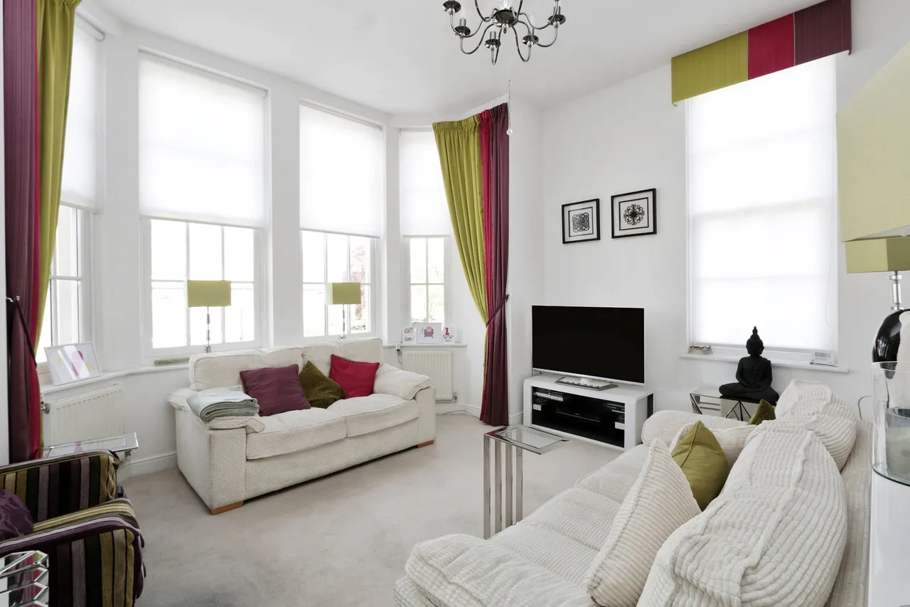 Chapel Drive, Dartford, DA2, photo 2