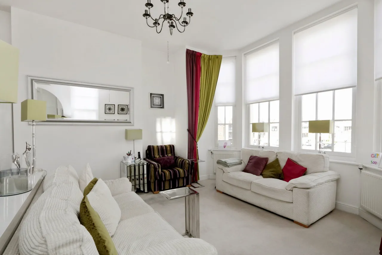 Chapel Drive, Dartford, DA2, photo 5