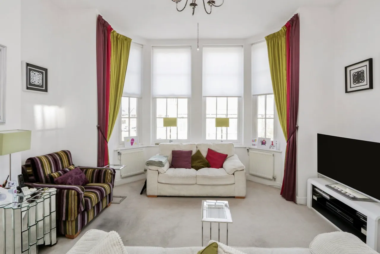 Chapel Drive, Dartford, DA2, photo 4