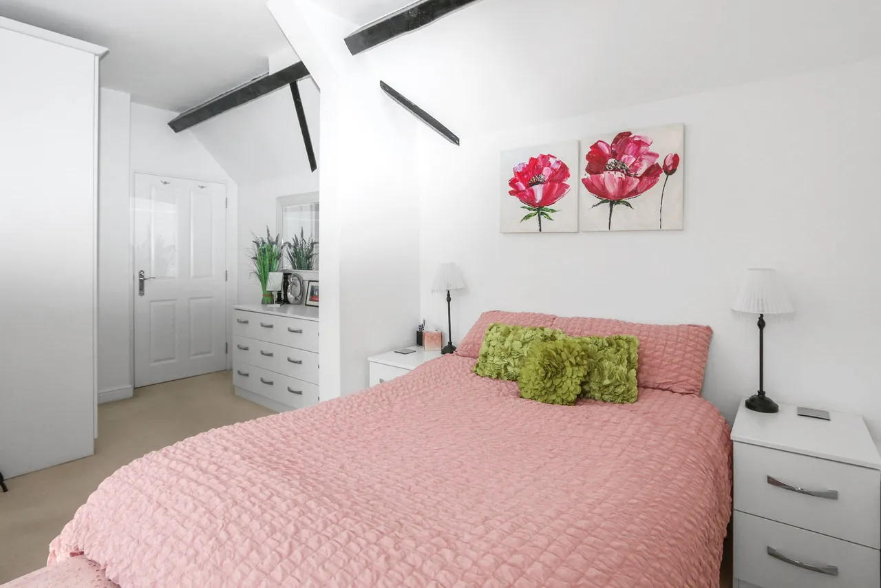 Chapel Drive, Dartford, DA2, photo 14
