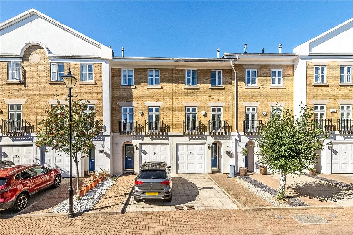 Bevin Square, London, SW17, photo 15