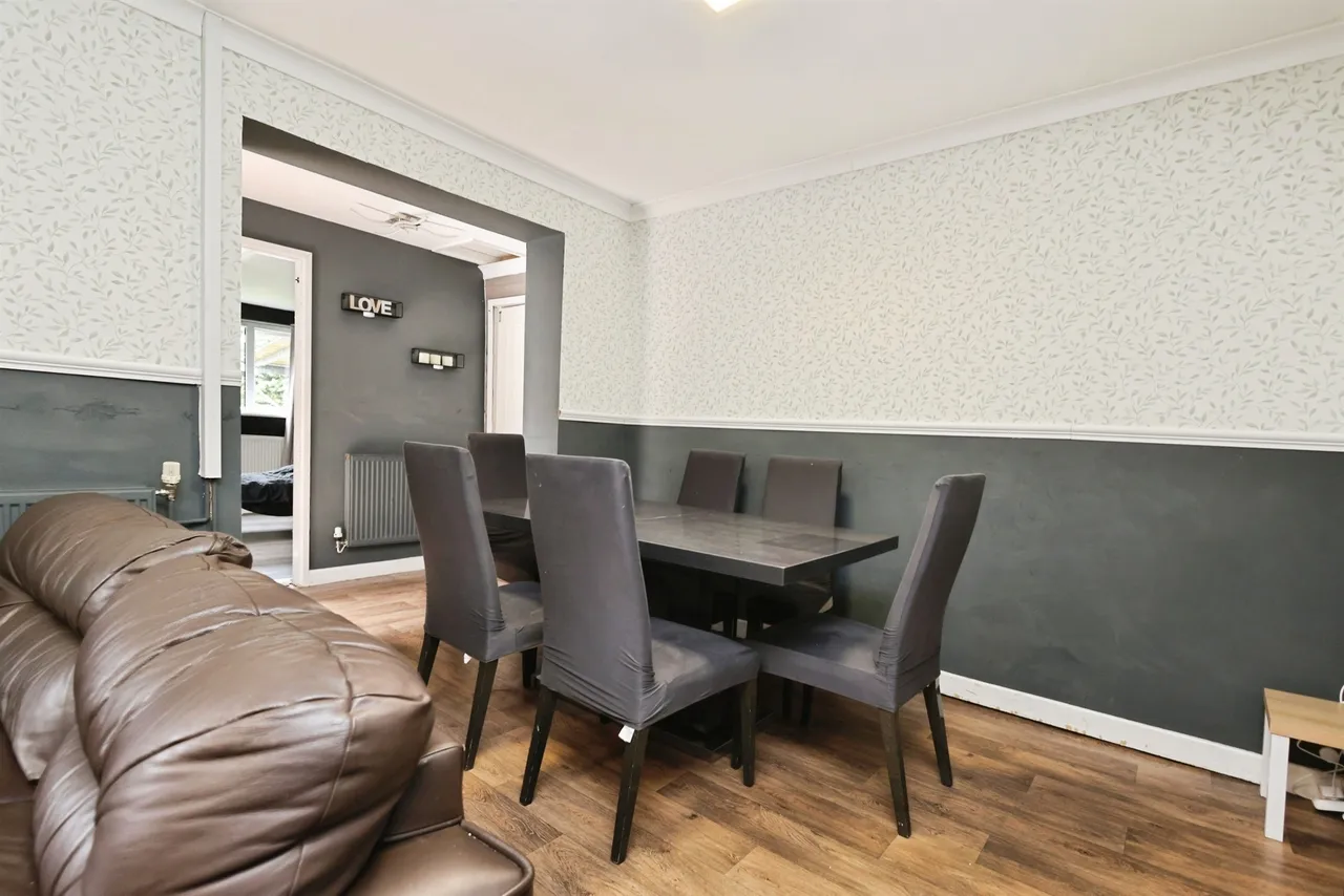Philip Road, HALESOWEN, photo 4