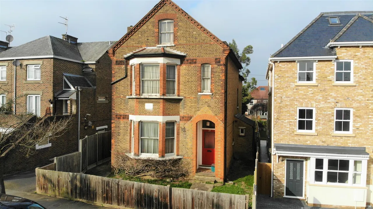 5 bed house for sale, Derby Road, South Woodford, E18