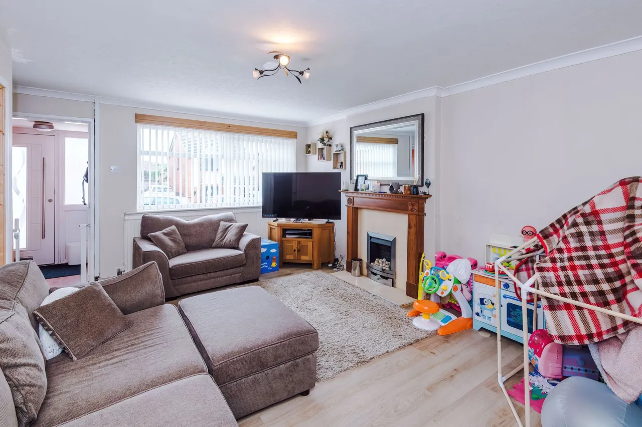 Platt Lane, Wigan, Wigan, WN1 3YA, photo 2