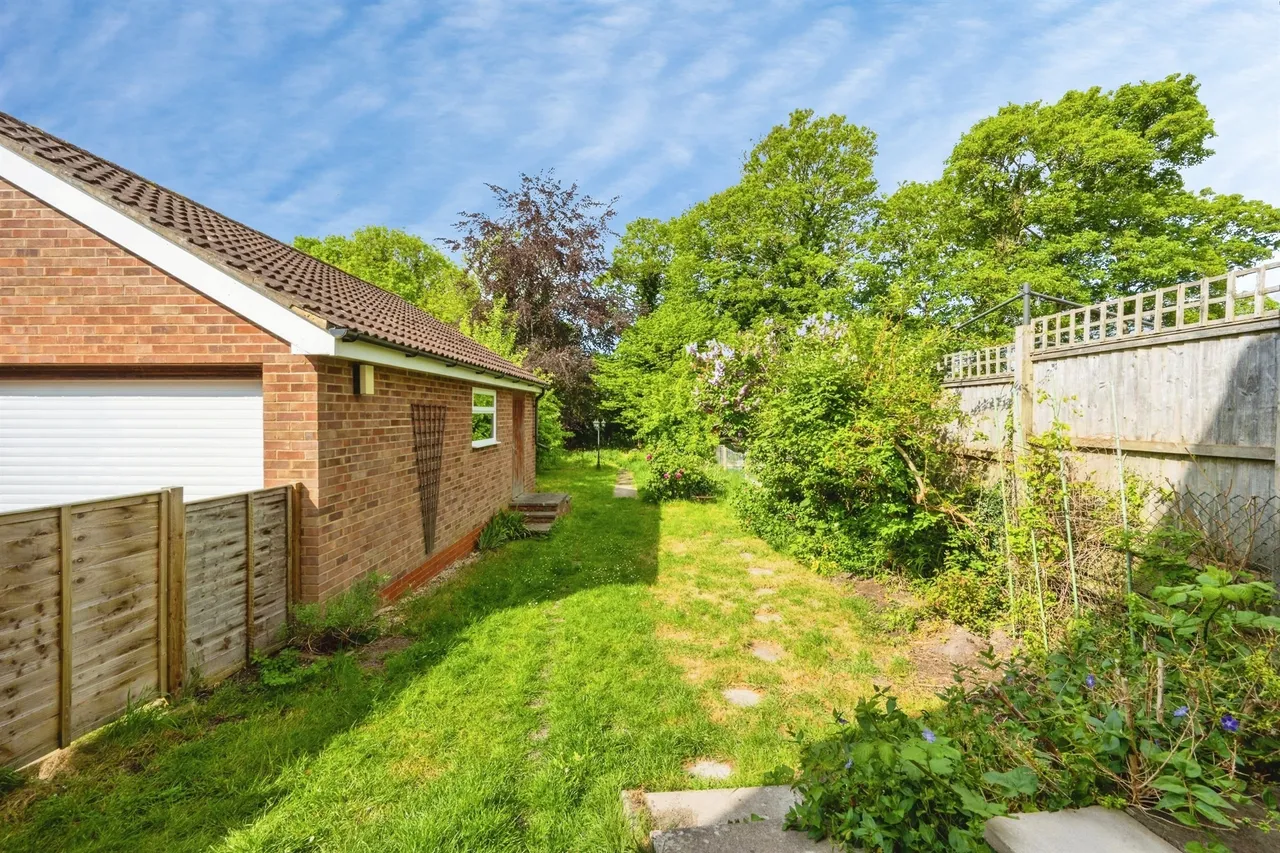 Icknield Close, Wendover, HP22, photo 24