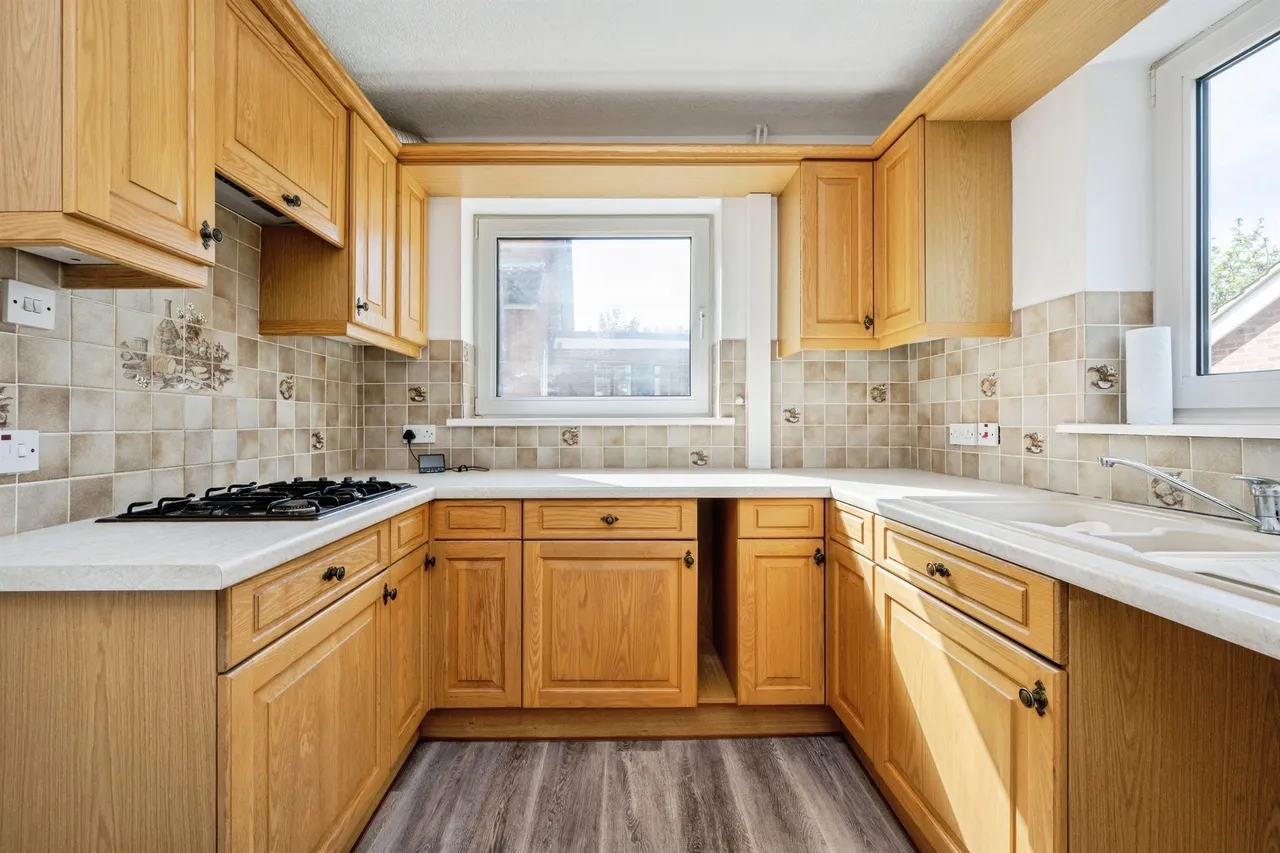 Icknield Close, Wendover, HP22, photo 2