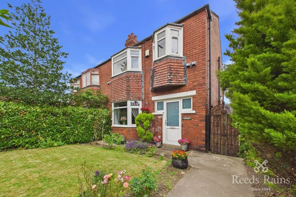 3 bed house for sale — Leeds Road, Wakefield, West Yorkshire, WF1
