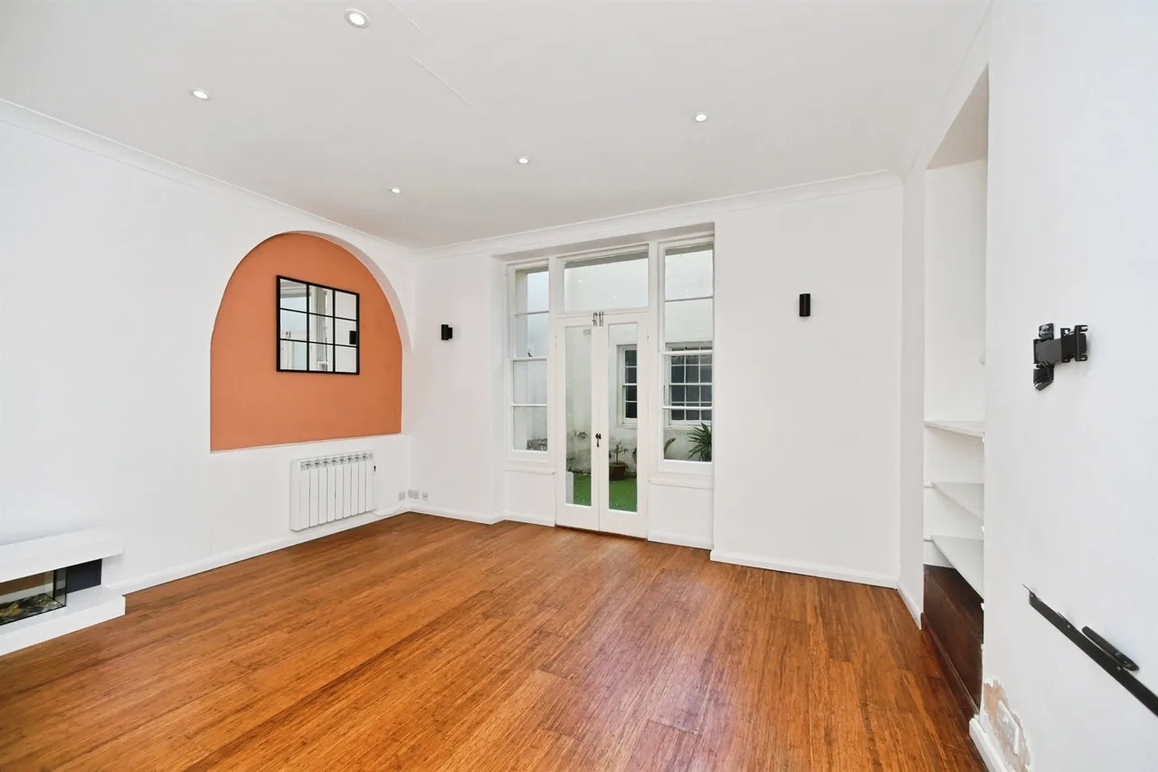 Adelaide Crescent, Hove, photo 7