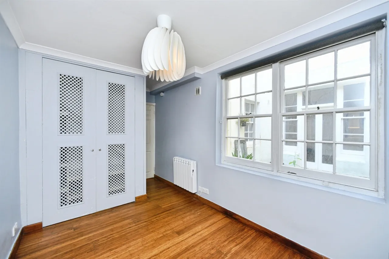 Adelaide Crescent, Hove, photo 11