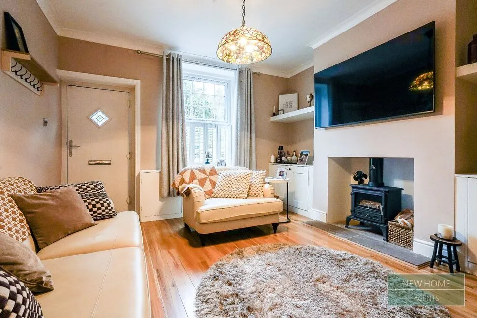 Long Row, Carrbrook, Greater Manchester, SK15, photo 4