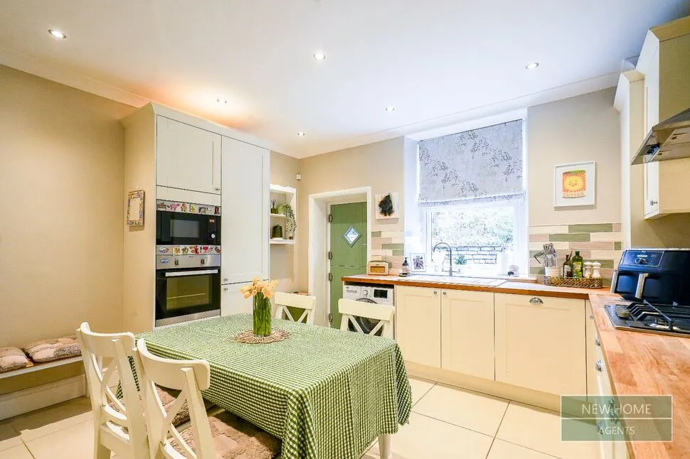 Long Row, Carrbrook, Greater Manchester, SK15, photo 6