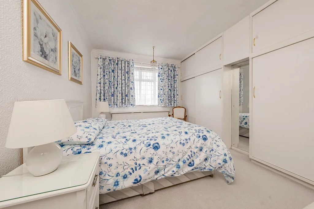 Manor Gardens, Ruislip, photo 25